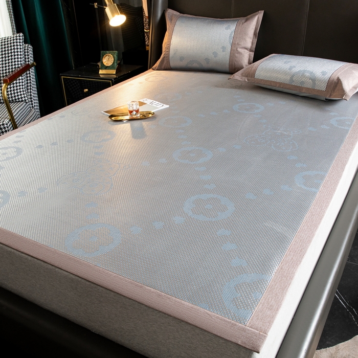 91家纺网 家纺一手货源 找家纺  伊被源  2023新款高密度纺织碳光冰藤席 路易登-灰蓝