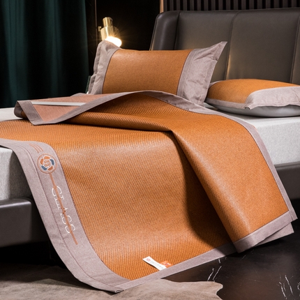  伊被源  2023新款山茶刺绣艾草凉席系列 山茶刺绣艾草经典咖