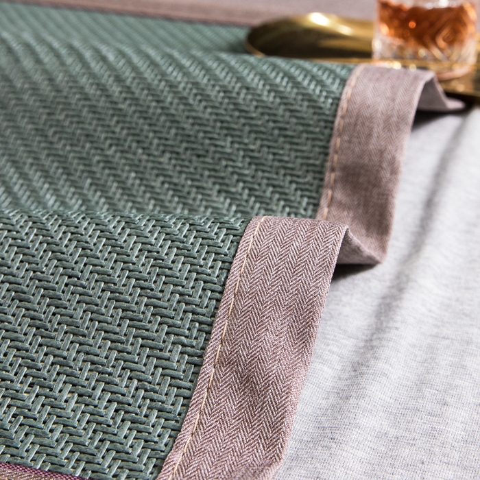 91家纺网 家纺一手货源 找家纺  伊被源  2023新款山茶刺绣艾草凉席系列 山茶刺绣艾草叶墨绿