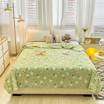 91家纺网 家纺一手货源 找家纺 亚龙2023新款凉感丝夏被 小青柠