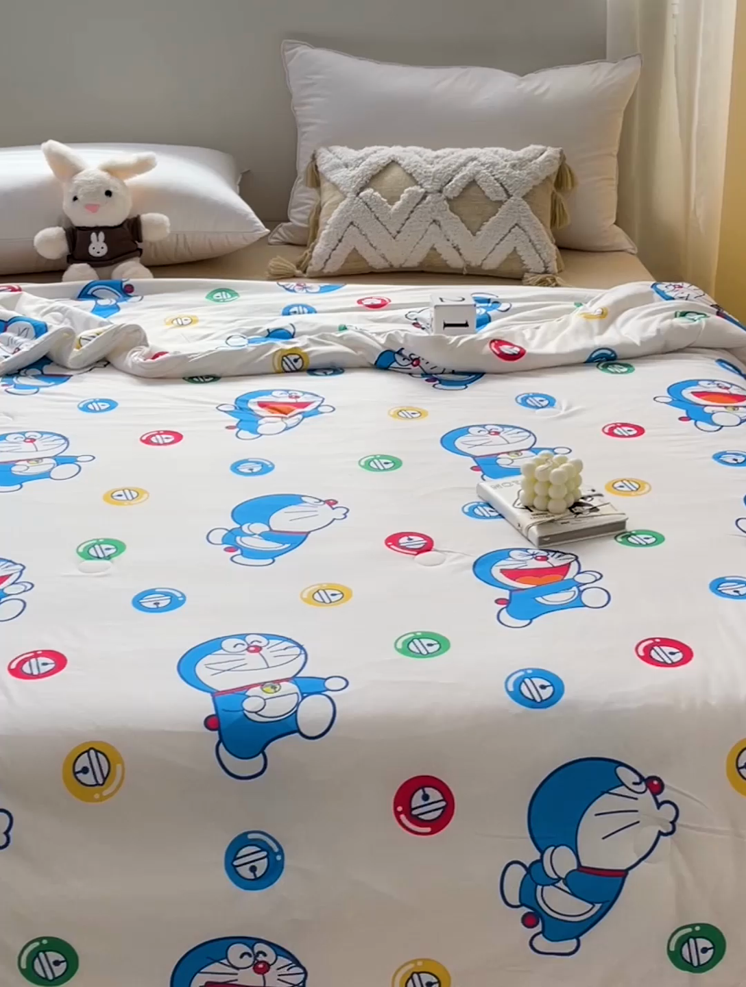 91家纺网 家纺一手货源 找家纺 亚龙2023新款A类针织棉多啦A梦专版授权夏被 哆啦A梦-白