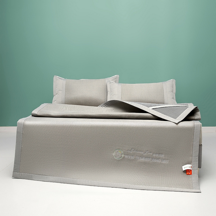 91家纺网 家纺一手货源 找家纺 2023新款凉感冰藤刺绣软席-冰镇席、酷爽席冰镇席-浅灰