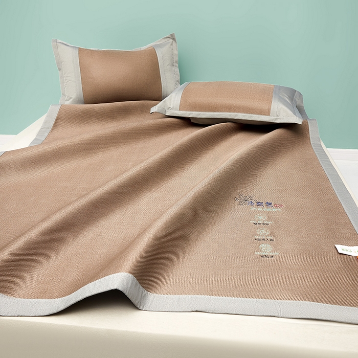 91家纺网 家纺一手货源 找家纺 2023新款凉感冰藤刺绣软席-冰镇席、酷爽席 酷爽席-咖色