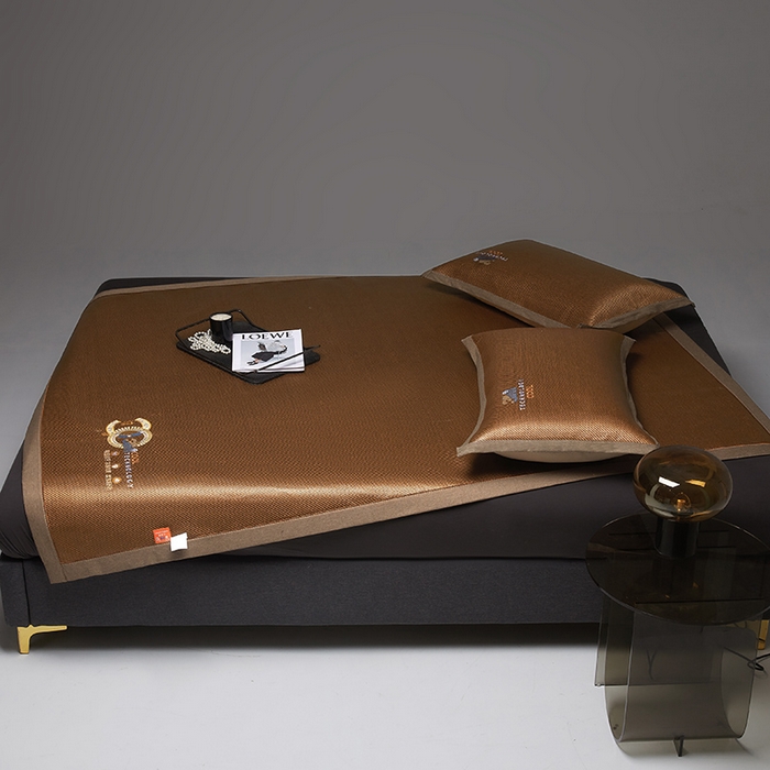 91家纺网 家纺一手货源 找家纺 伊被源 2023新款凉感冰藤刺绣软席-冷酷 咖啡色