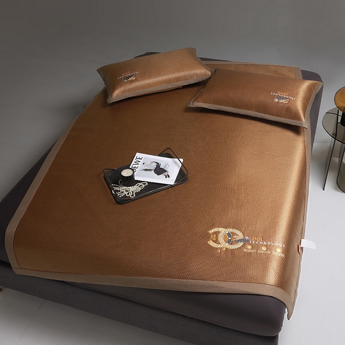 91家纺网 家纺一手货源 找家纺 伊被源 2023新款凉感冰藤刺绣软席-冷酷 咖啡色