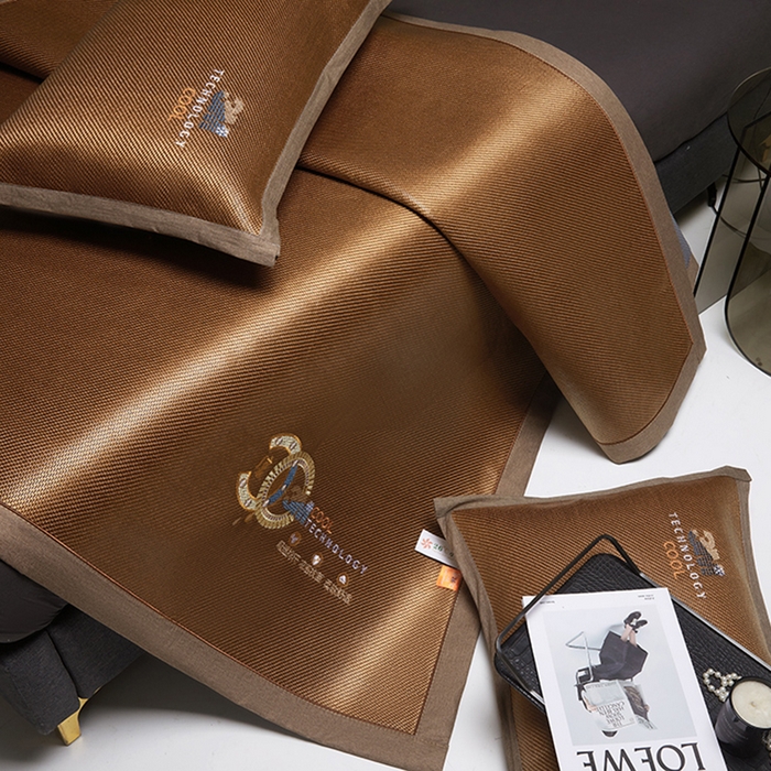 91家纺网 家纺一手货源 找家纺 伊被源 2023新款凉感冰藤刺绣软席-冷酷 咖啡色