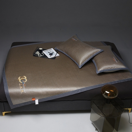 91家纺网 家纺一手货源 找家纺 伊被源 2023新款凉感冰藤刺绣软席-冷酷 伽罗色