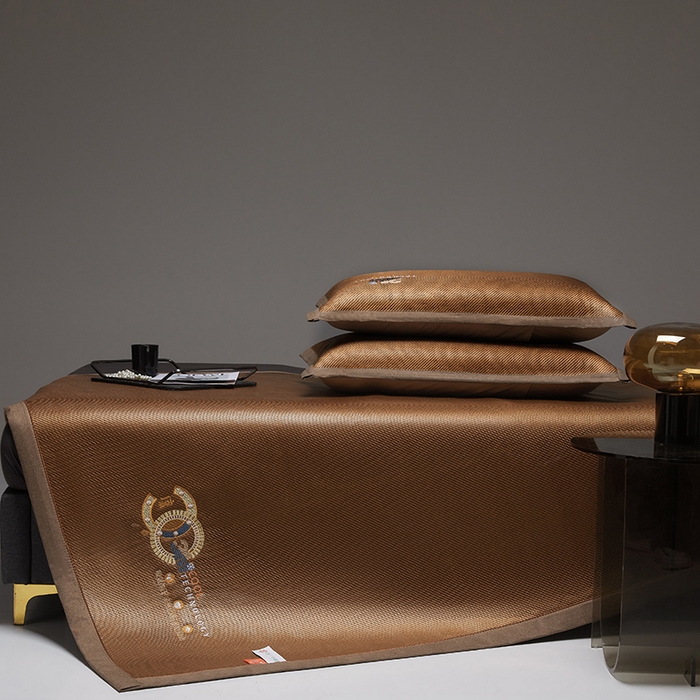 91家纺网 家纺一手货源 找家纺 伊被源 2023新款凉感冰藤刺绣软席-冷酷 咖啡色