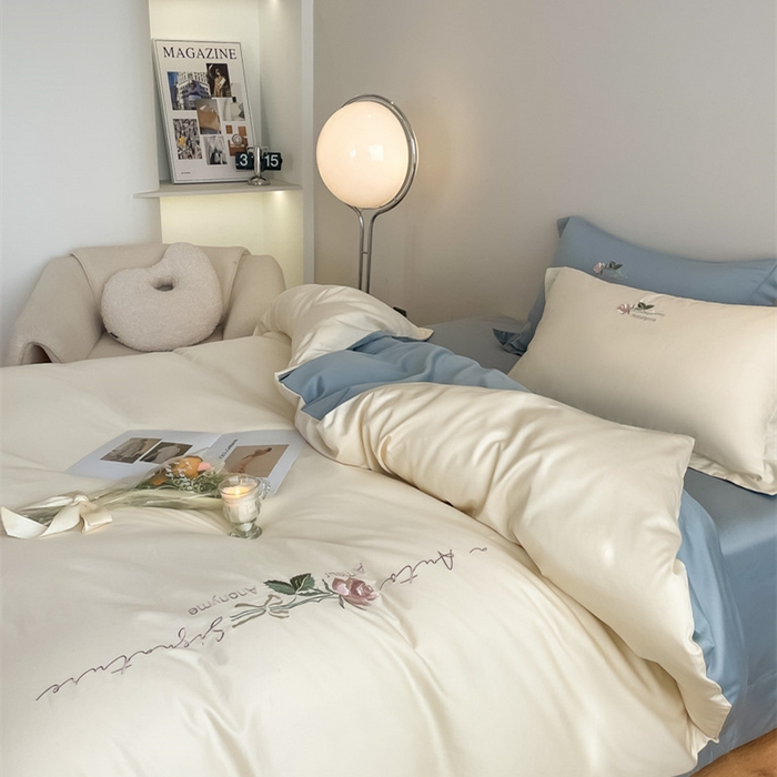 91家纺网 家纺一手货源 找家纺 （总）秀色家纺 2025新品Ａ类60s长绒棉唤醒系列四件套 唤醒-奶昔白+天空蓝