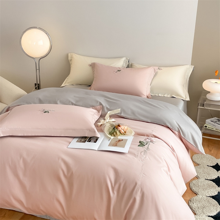 91家纺网 家纺一手货源 找家纺 （总）秀色家纺 2025新品Ａ类60s长绒棉唤醒系列四件套 唤醒-茱萸粉+烟墨灰