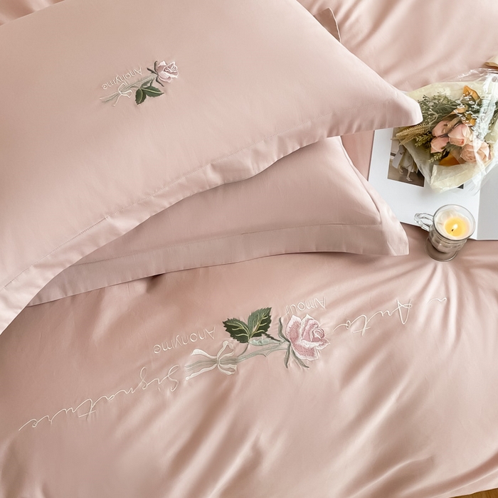 91家纺网 家纺一手货源 找家纺 （总）秀色家纺 2025新品Ａ类60s长绒棉唤醒系列四件套 唤醒-茱萸粉+烟墨灰