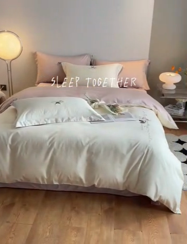 91家纺网 家纺一手货源 找家纺 （总）秀色家纺 2025新品Ａ类60s长绒棉唤醒系列四件套 唤醒-奶昔白+茱萸粉