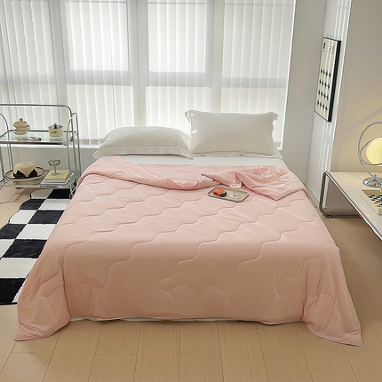 91家纺网 家纺一手货源 找家纺 （总）木堇家居 2023A类凉感丝冰激凌嵌绳款氨纶大豆夏被