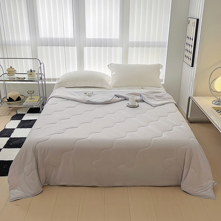 91家纺网 家纺一手货源 找家纺 （总）木堇家居 2023A类凉感丝冰激凌嵌绳款氨纶大豆夏被