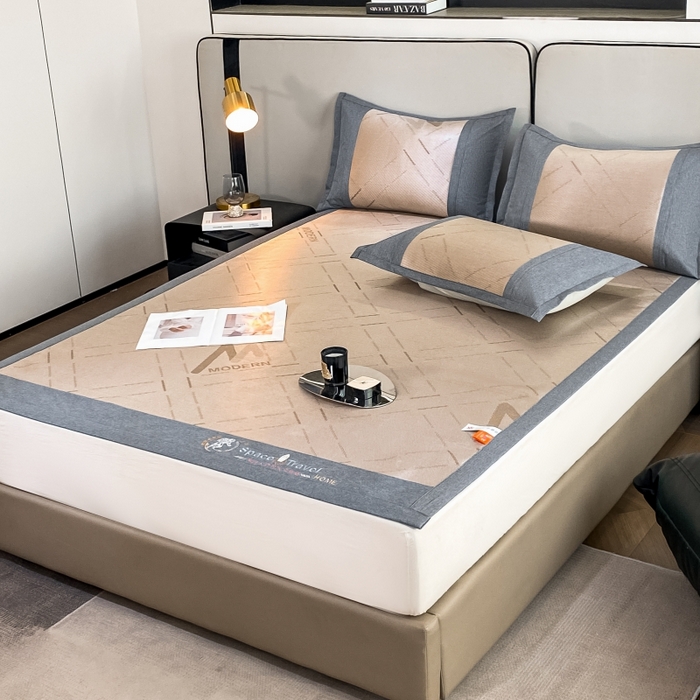 91家纺网 家纺一手货源 找家纺 伊被源 23新款提花冰藤席三件套-宇航员 太空冰帛丝冰藤冰灰咖床席款