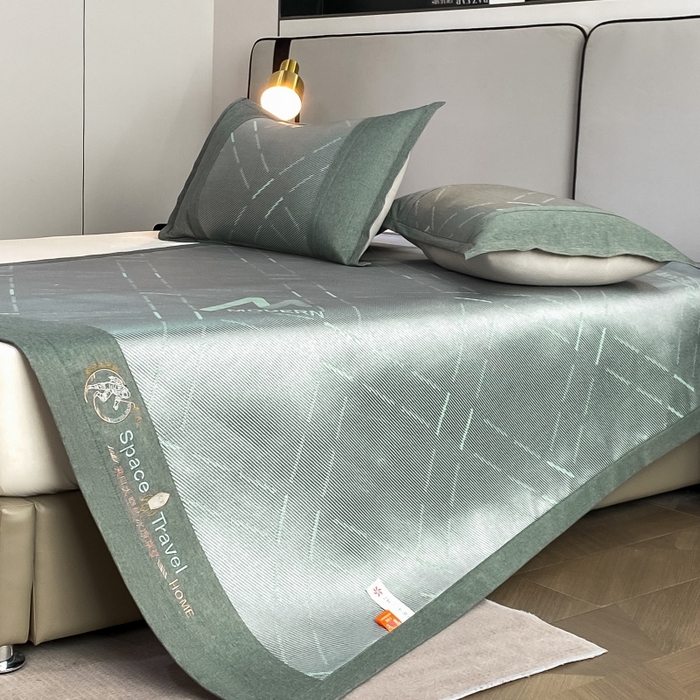 91家纺网 家纺一手货源 找家纺 伊被源 23新款提花冰藤席三件套-宇航员 太空冰帛丝冰藤冰透绿床席款