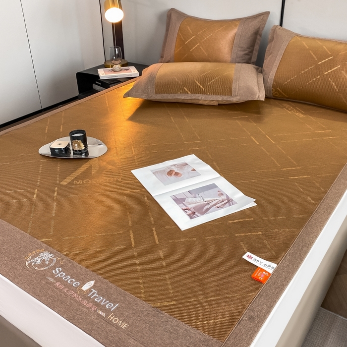 91家纺网 家纺一手货源 找家纺 伊被源 23新款提花冰藤席三件套-宇航员 太空冰帛丝冰藤碳咖床席款