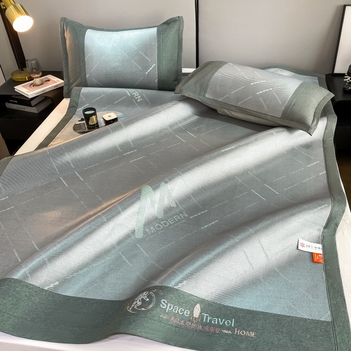 91家纺网 家纺一手货源 找家纺 伊被源 23新款提花冰藤席三件套-宇航员 太空冰帛丝冰藤冰透绿床席款