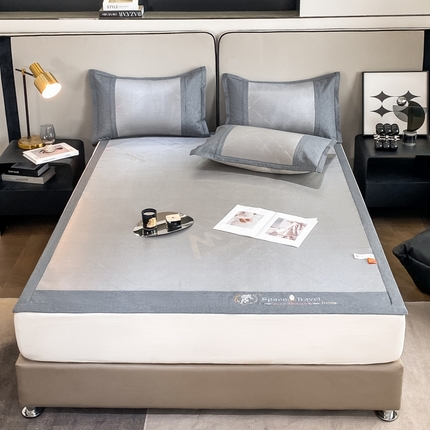 伊被源 23新款提花冰藤席三件套-宇航员 太空冰帛丝冰藤优雅灰床席款