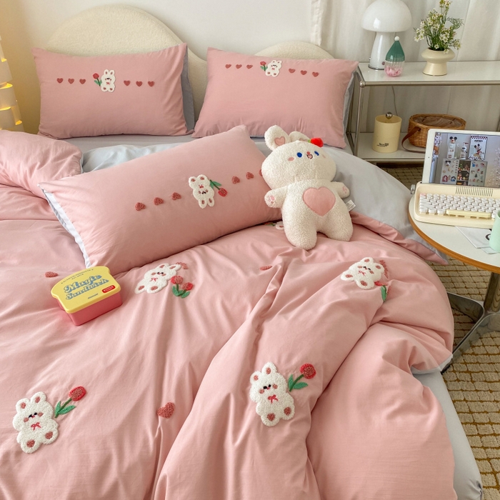 91家纺网 家纺一手货源 找家纺 潮邦 2025全新升级面料【奶小冻】春夏毛巾绣四件套 郁金兔