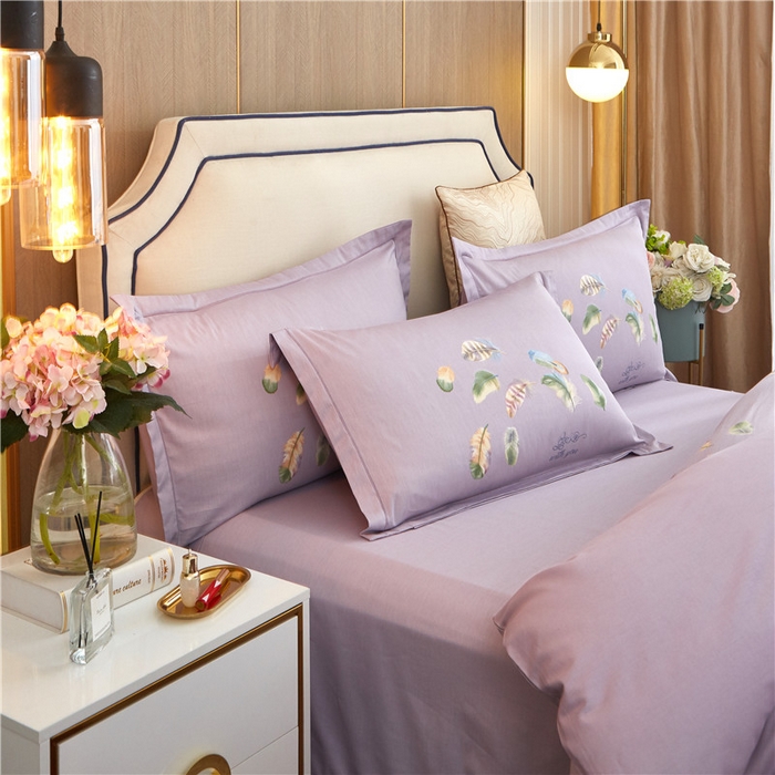 91家纺网 家纺一手货源 找家纺 沐白家居2023大版全棉印花四件套 2春之物羽-紫