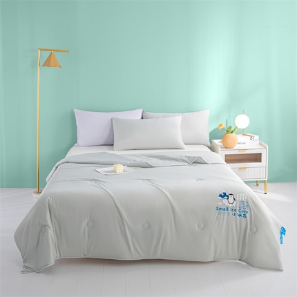 91家纺网 家纺一手货源 找家纺 （总）2023新款纯色凉感丝夏被直播爆款AB版撞色夏凉被空调被 馨明