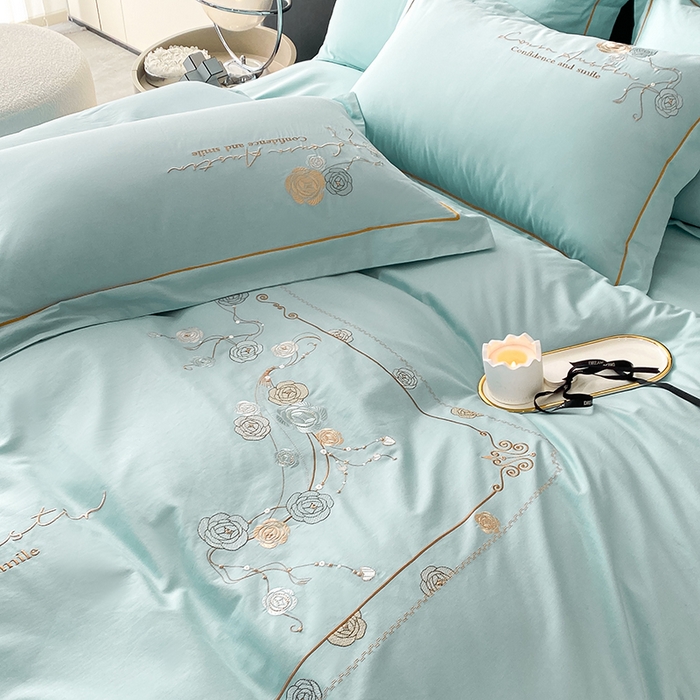 91家纺网 家纺一手货源 找家纺 绒世界2024新款全棉刺绣烟雨系列四件套 一袭烟雨-奶油绿