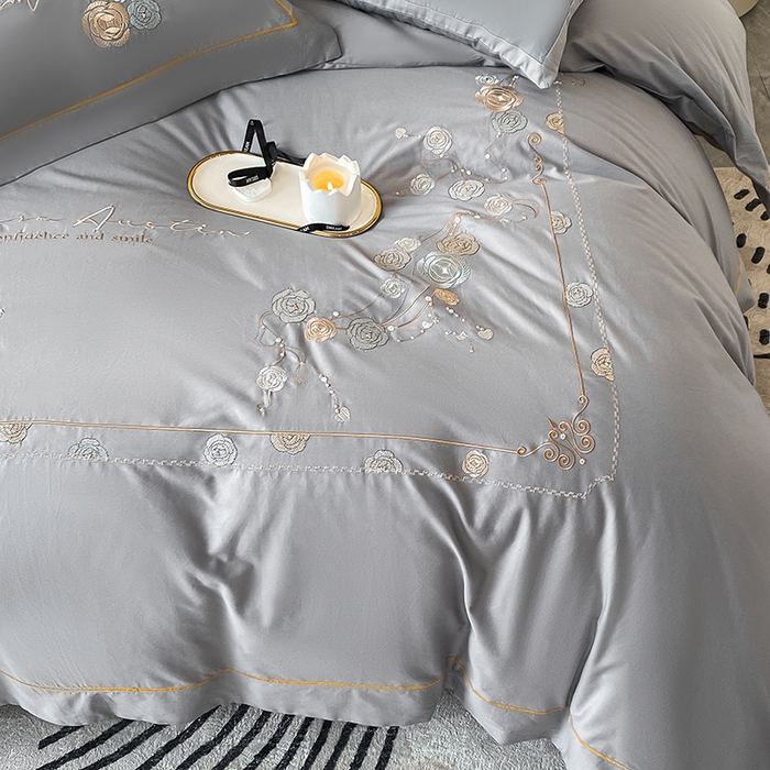 91家纺网 家纺一手货源 找家纺 绒世界2024新款全棉刺绣烟雨系列四件套 一袭烟雨-高级灰