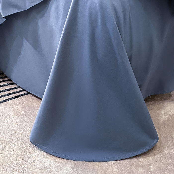 91家纺网 家纺一手货源 找家纺 绒世界2024新款全棉刺绣烟雨系列四件套 一袭烟雨-宾利蓝