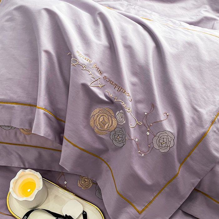 91家纺网 家纺一手货源 找家纺 绒世界2024新款全棉刺绣烟雨系列四件套 一袭烟雨-香芋紫