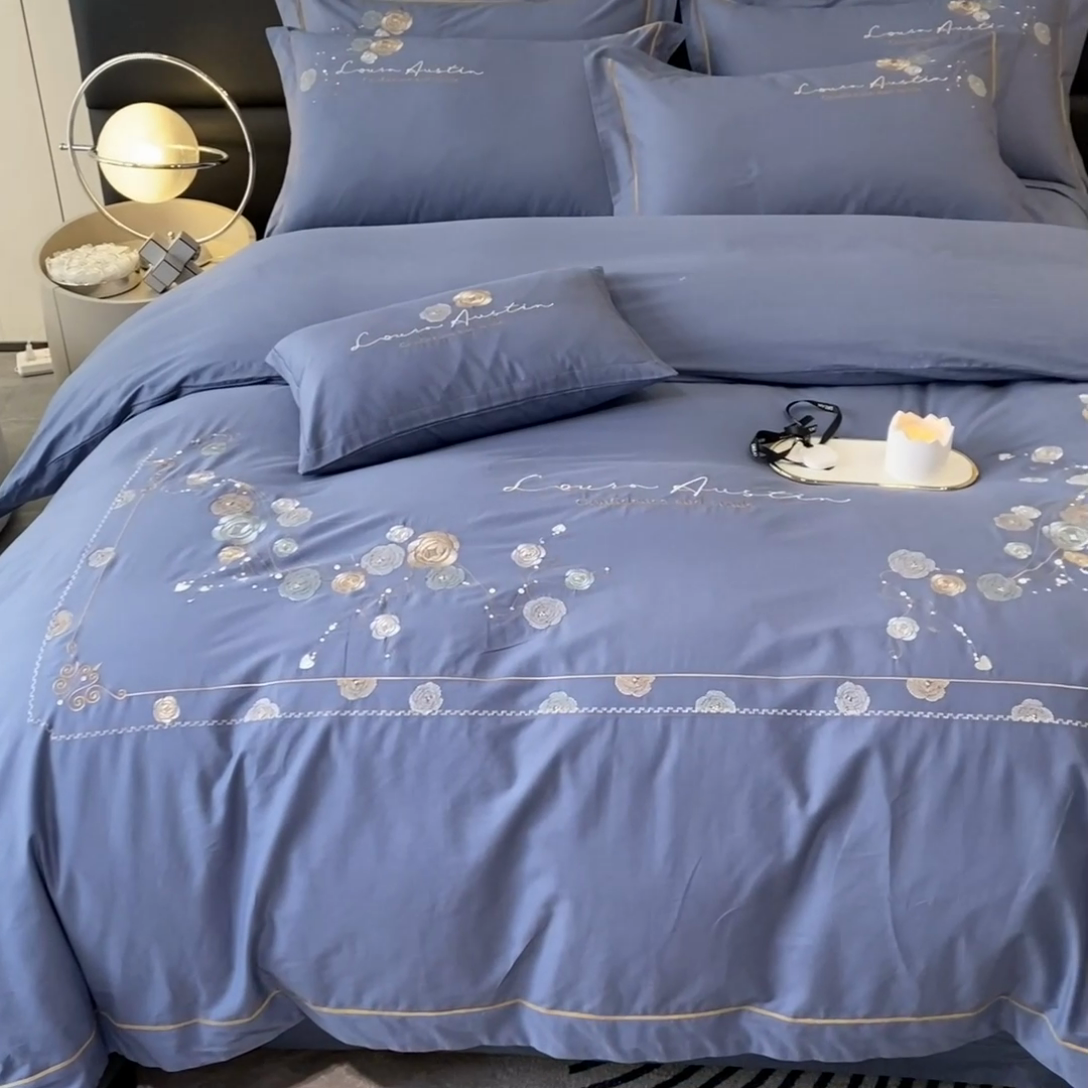 91家纺网 家纺一手货源 找家纺 绒世界2024新款全棉刺绣烟雨系列四件套 一袭烟雨-宾利蓝