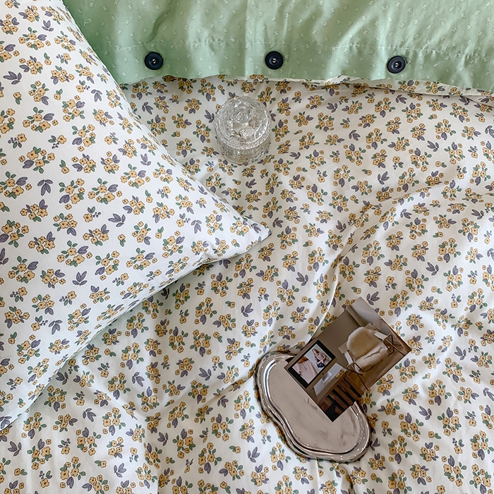 91家纺网 家纺一手货源 找家纺 澳萝拉2023新款40支双层纱纽扣款四件套  花半里黄