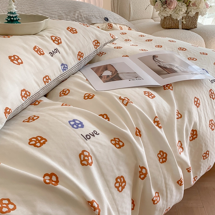 91家纺网 家纺一手货源 找家纺 澳萝拉2023新款40支双层纱纽扣款四件套  休闲时代桔