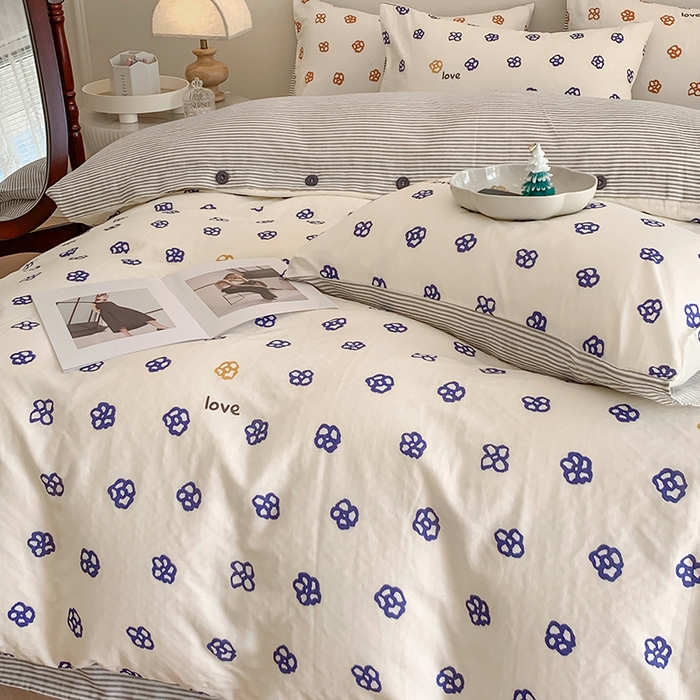 91家纺网 家纺一手货源 找家纺 澳萝拉2023新款40支双层纱纽扣款四件套  休闲时代蓝