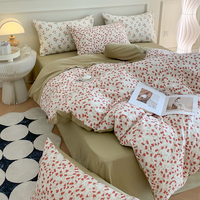 91家纺网 家纺一手货源 找家纺 澳萝拉2023新款40支双层纱纽扣款四件套  叶语纷飞红