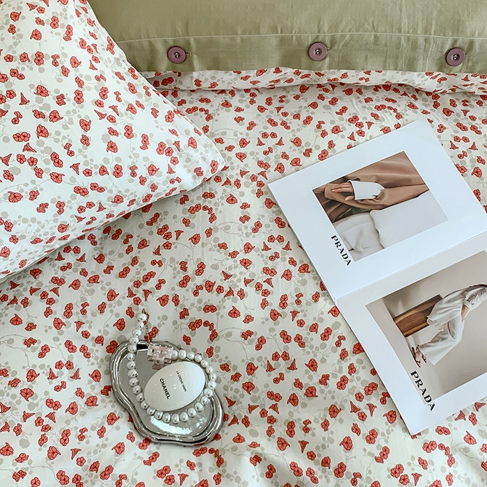 91家纺网 家纺一手货源 找家纺 澳萝拉2023新款40支双层纱纽扣款四件套  叶语纷飞红