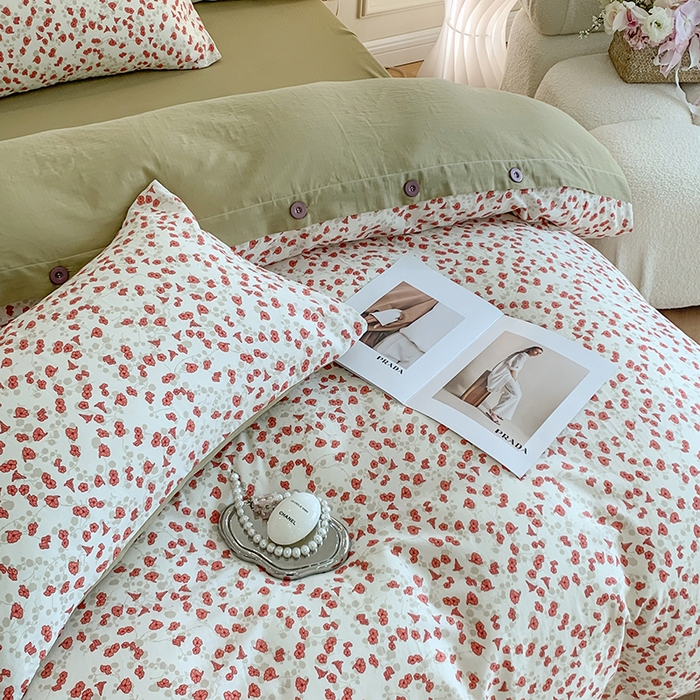 91家纺网 家纺一手货源 找家纺 澳萝拉2023新款40支双层纱纽扣款四件套  叶语纷飞红