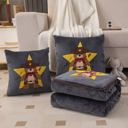 91家纺网 家纺一手货源 找家纺 （总）宝马家纺 2023牛奶绒牛仔熊抱枕被