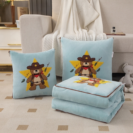 91家纺网 家纺一手货源 找家纺 （总）宝马家纺 2023牛奶绒牛仔熊抱枕被