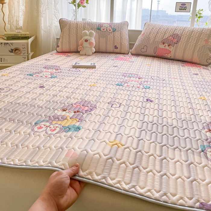 91家纺网 家纺一手货源 找家纺 金爱家 2023新款小清新凉感丝乳胶凉席三件套 爱心小兔-紫