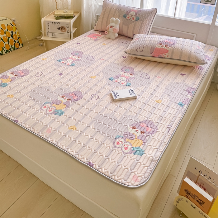 91家纺网 家纺一手货源 找家纺 金爱家 2023新款小清新凉感丝乳胶凉席三件套 爱心小兔-紫