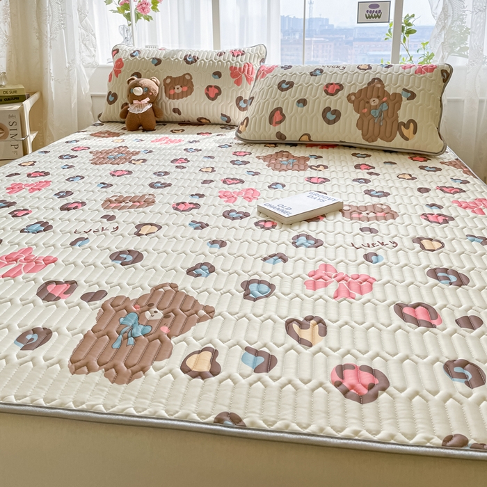 91家纺网 家纺一手货源 找家纺 金爱家 2023新款小清新凉感丝乳胶凉席三件套 豹纹熊