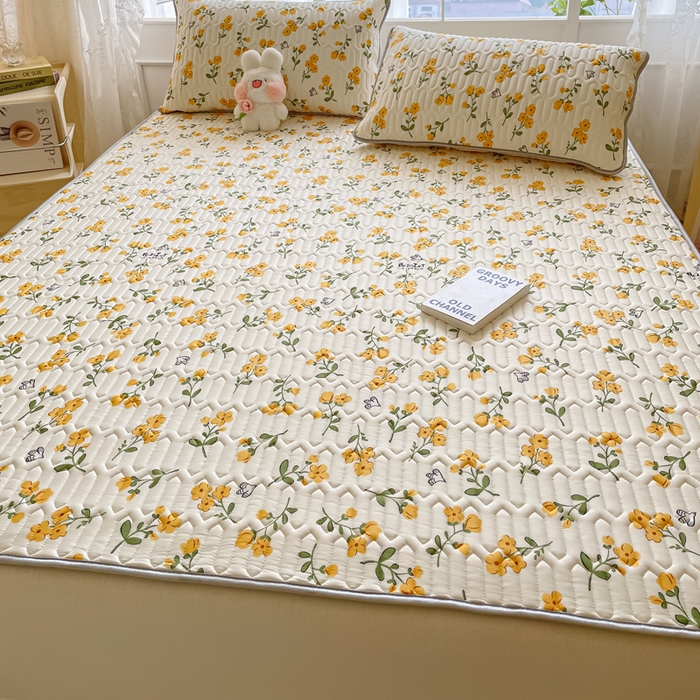 91家纺网 家纺一手货源 找家纺 金爱家 2023新款小清新凉感丝乳胶凉席三件套 花季