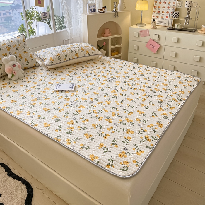 91家纺网 家纺一手货源 找家纺 金爱家 2023新款小清新凉感丝乳胶凉席三件套 花季