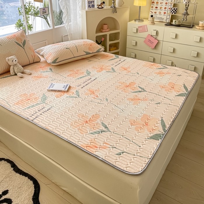 91家纺网 家纺一手货源 找家纺 金爱家 2023新款小清新凉感丝乳胶凉席三件套 浪漫花语