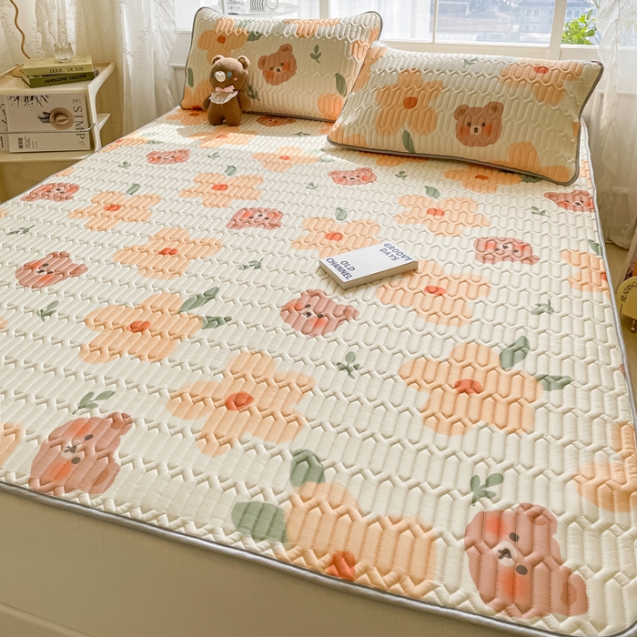 91家纺网 家纺一手货源 找家纺 金爱家 2023新款小清新凉感丝乳胶凉席三件套 蜜糖熊