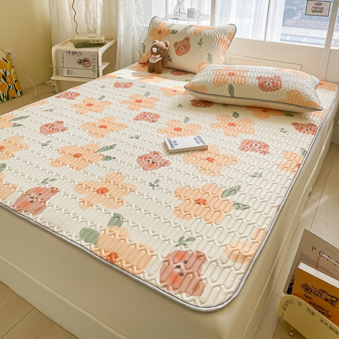 91家纺网 家纺一手货源 找家纺 金爱家 2023新款小清新凉感丝乳胶凉席三件套 蜜糖熊