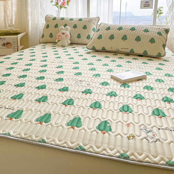 91家纺网 家纺一手货源 找家纺 金爱家 2023新款小清新凉感丝乳胶凉席三件套 森林小兔