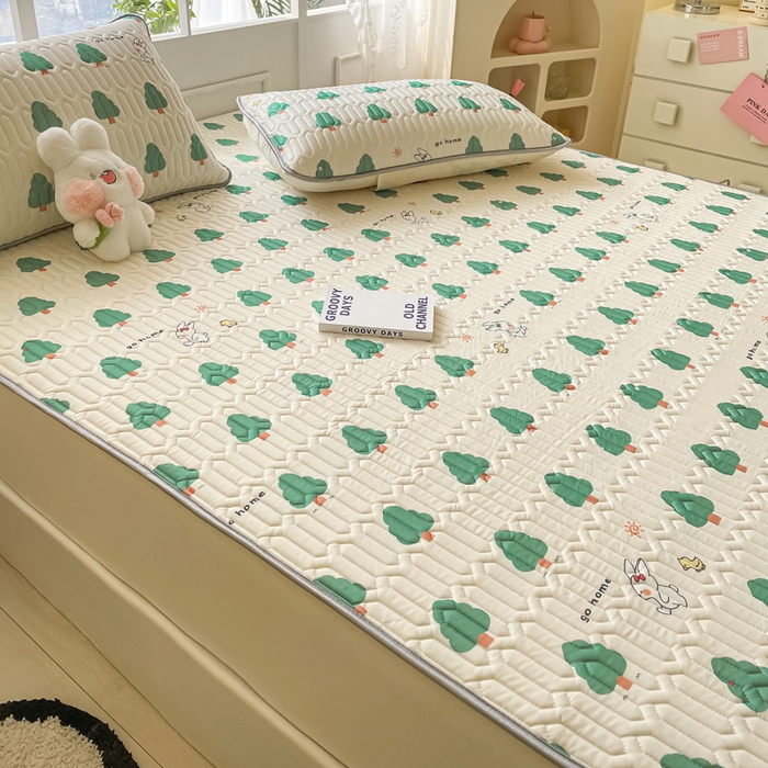 91家纺网 家纺一手货源 找家纺 金爱家 2023新款小清新凉感丝乳胶凉席三件套 森林小兔