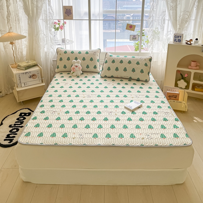 91家纺网 家纺一手货源 找家纺 金爱家 2023新款小清新凉感丝乳胶凉席三件套 森林小兔